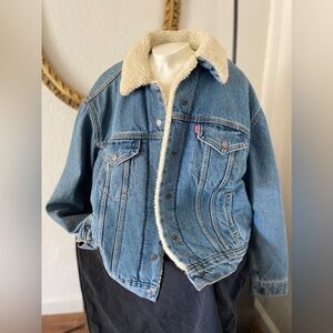 Women’s Levi’s boyfriend jacket
